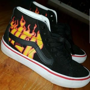Thrasher X Van's sk8